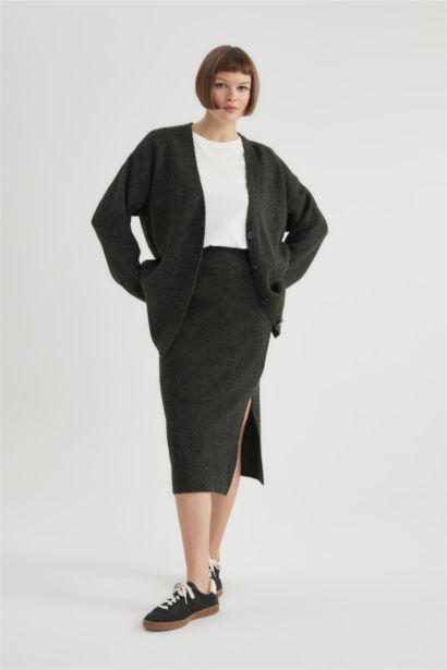 Slit Knitwear Midi Skirt
