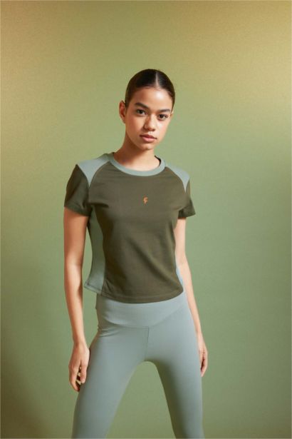 T-Shirt de Sport Coupe Standard Col Rond à Manches Courtes de DeFactofit