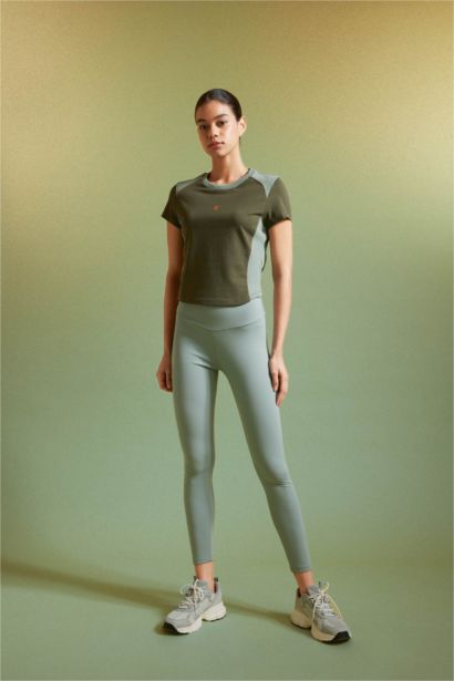 T-Shirt de Sport Coupe Standard Col Rond à Manches Courtes de DeFactofit