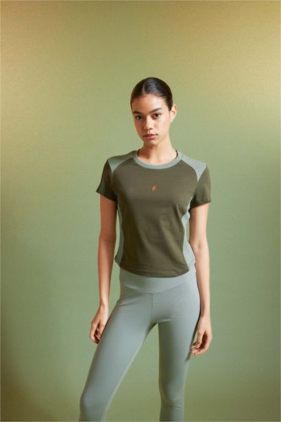 T-Shirt de Sport Coupe Standard Col Rond à Manches Courtes de DeFactofit