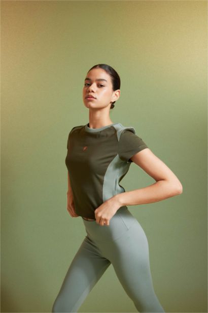 T-Shirt de Sport Coupe Standard Col Rond à Manches Courtes de DeFactofit