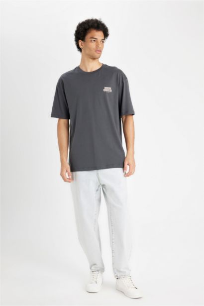 Comfort Fit Crew Neck Printed Short Sleeve T-Shirt