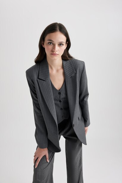 Oversize Fit Woven Blazer