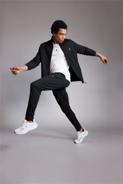 Standard Fit Pique Jogger