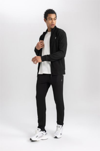 Standard Fit Pique Jogger