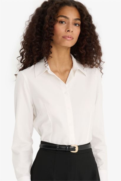 Приталенная рубашка Fitted с воротником-рубашкой, длинным рукавом и из бенгалина