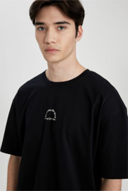 Oversize Fit Short Sleeve T-Shirt