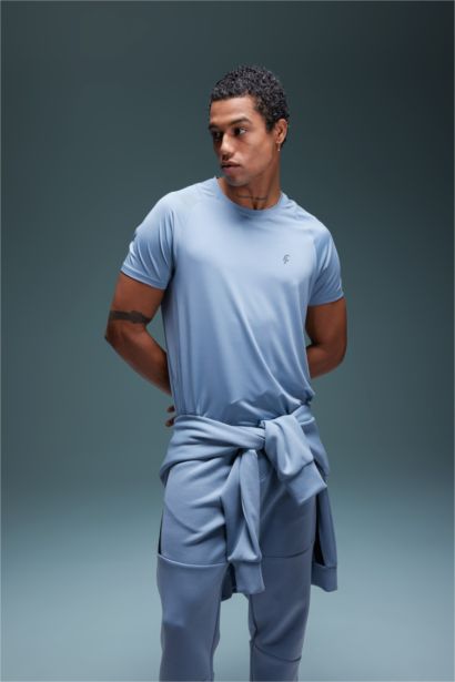 Standard Fit Crew Neck T-Shirt