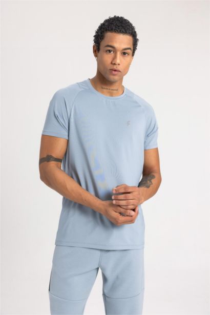 Standard Fit Crew Neck T-Shirt