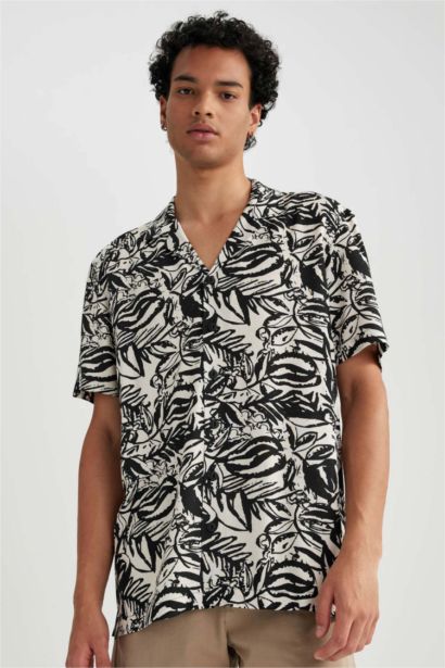 قميص نص ردن فيسكوز مطبوع قصة عادية