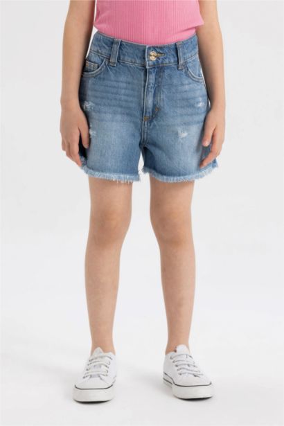 Girl Ripped Detailed Denim Shorts