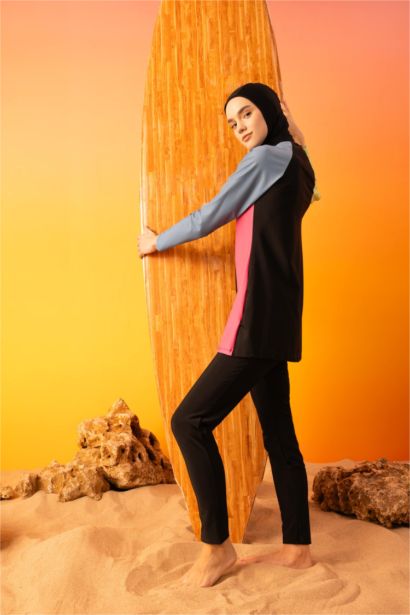 Regular Fit Color Blocked 4 Piece Burkini Set