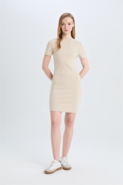 Coool тығыз көйлек с мойын қысқа жеңді Қысқа жеңді трикотаж көйлек