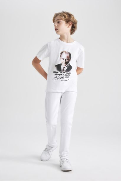 Boy Straight Fit Straight Leg White Jeans
