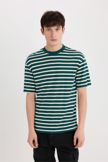 Boxy Fit Crew Neck Striped Short Sleeve T-Shirt