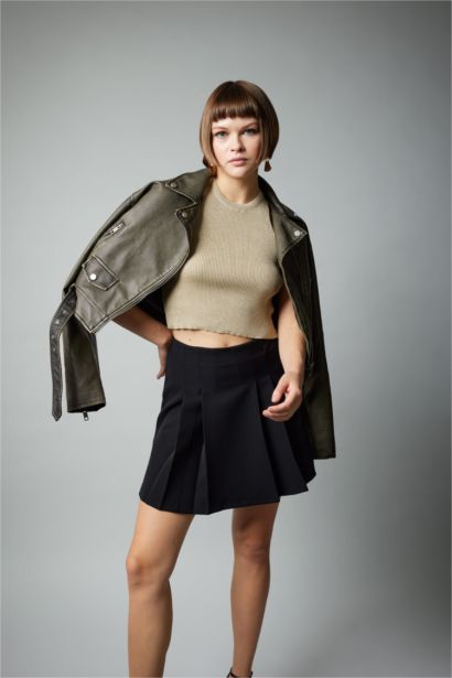 كروب توب سليم فيت قماش لامع