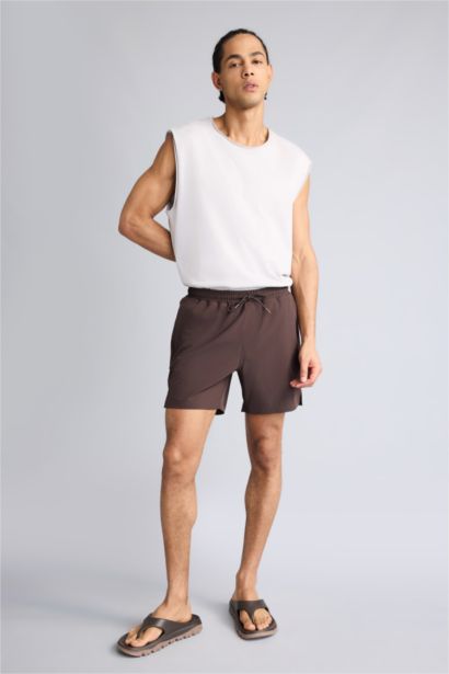 Пляжные шорты из эластичной ткани