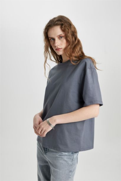 تيشيرت نص كم قصة مريحة ممشط