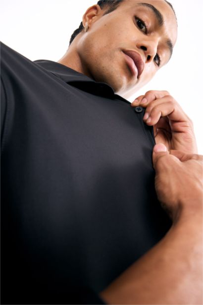 Slim Fit Dar Kesim Polo Yaka Esnek Kumaş Basic Düz Uzun Kollu Siyah Gömlek