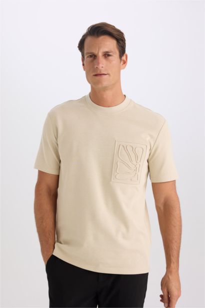 تيشيرت نص ردن بياخة مستديرة وقصة عادية