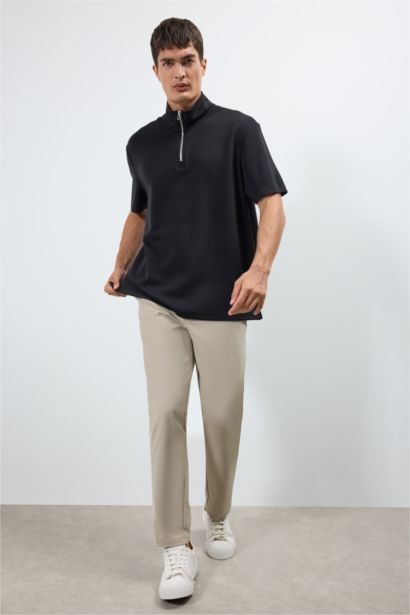 T-shirt à col montant et manches courtes Coupe régulière