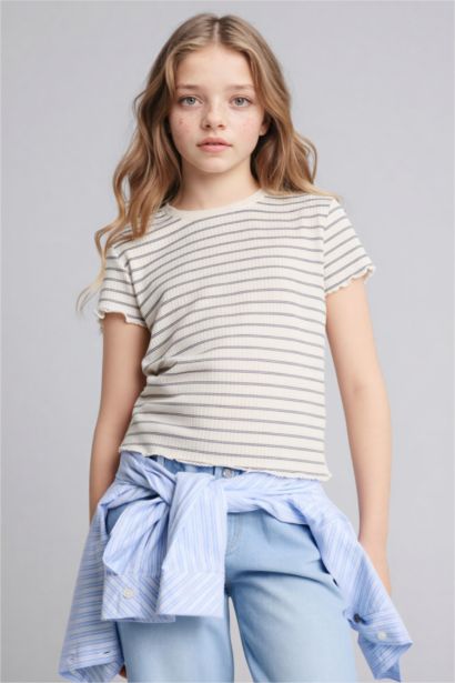 تيشيرت نص كم مضلع مخطط سليم فيت بياقة مستديرة