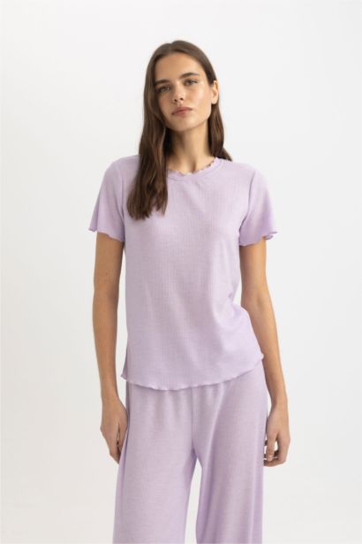 بلوزة كاجوال قصة عادية لعيد الحب من Fall in Love