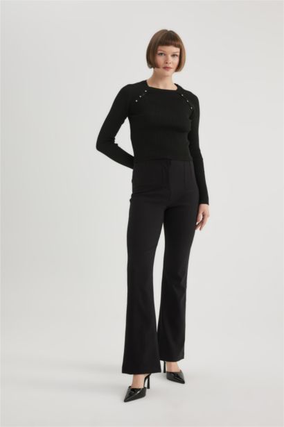 Fitted Crew Neck Ribana Knit Pullover