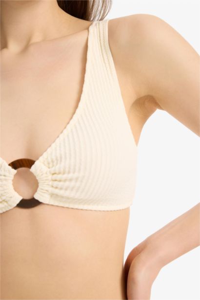 حمالة صدر بيكيني قصة عادية من Fall in Love