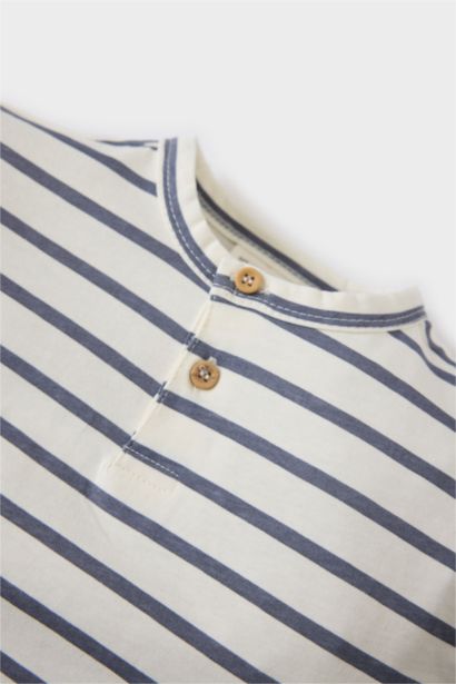 Ensemble T-shirt manches courtes rayé et Short pour bébé garçon