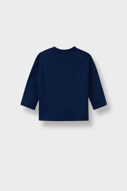 تيشيرت أولاد كم طويل بقصة عادية برقبة مستديرة