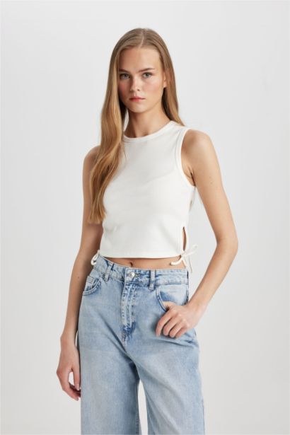 Slim Fit Camisole Crew Neck Tank Top