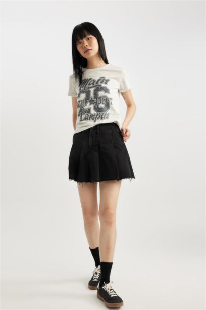 Fitted Printed Short Sleeve T-Shirt
