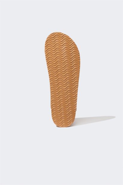 Man Flat Sole Slipper