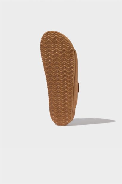 Man Flat Sole Slipper