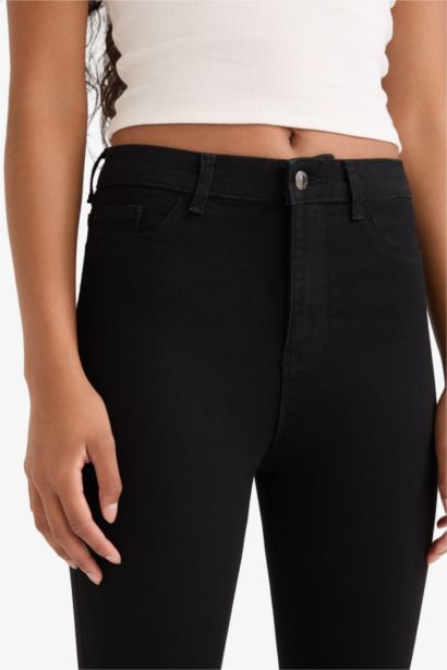 High Waist Ankle Length Jeans