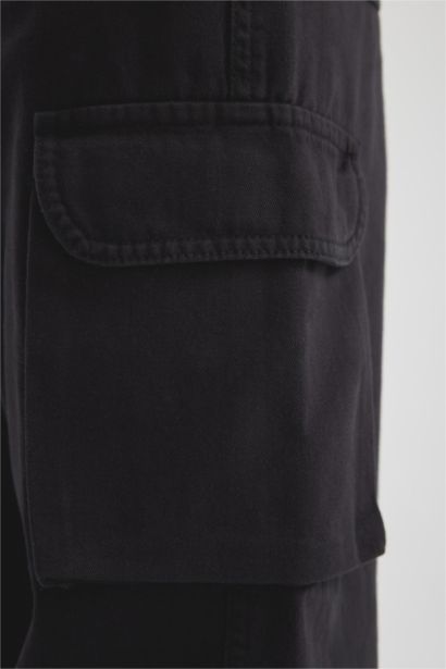 Straight Fit Cargo pants