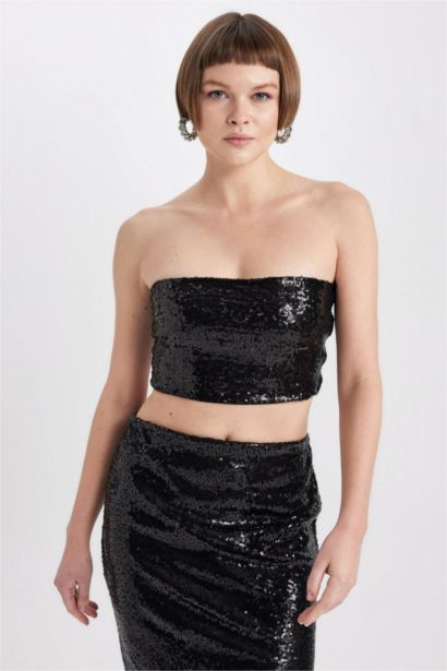 Slim Fit Dar Kesim Straplez Payetli Kumaş Bluz