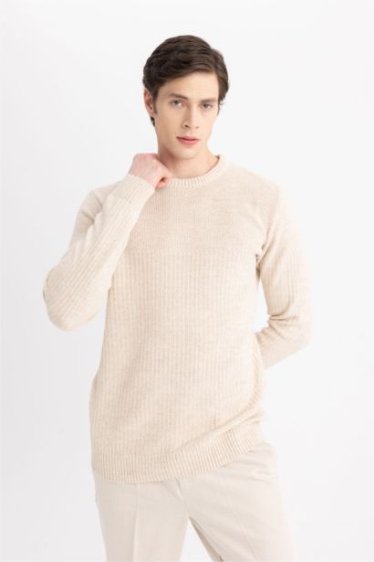 Standard Fit Pullover