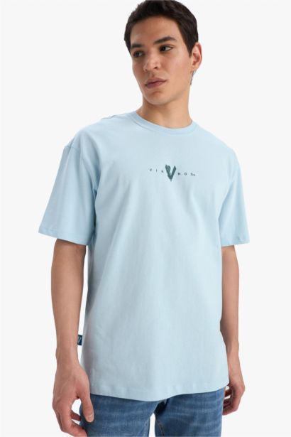 Comfort Fit Vikings Crew Neck Printed Short Sleeve T-Shirt