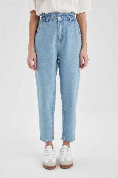 بنطلون جينز بيبرباج بخصر عالي وقصة مستقيمة