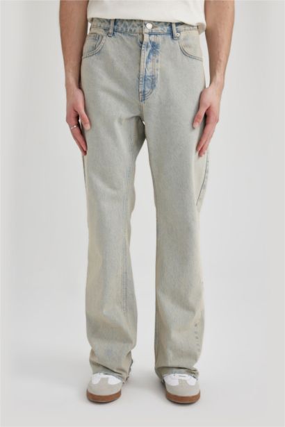 Flare Fit Bol Kalıp Normal Bel Geniş Paça Soluk Efektli Jean Pantolon