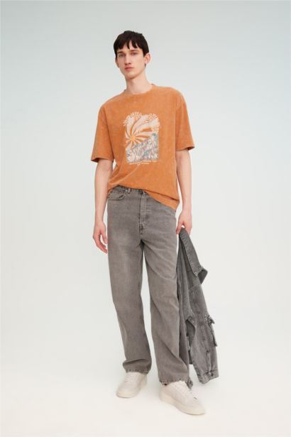 Comfort Regular Fit Relaxed Fit Crew Neck Printed T-Shirt