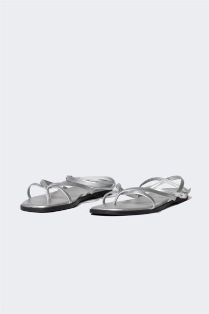 Woman Lace-Up Flat Sole Sandals