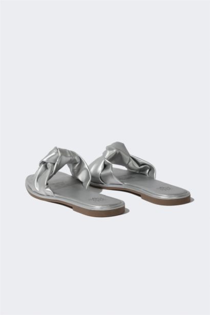 Woman Flat Sole Single Strap Faux Leather Slippers