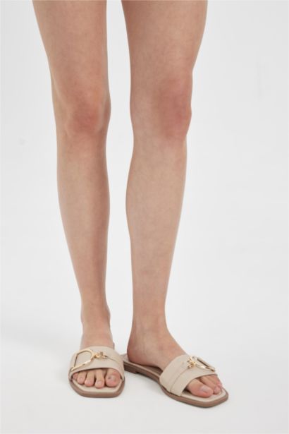 Woman Flat Sole Single Strap Faux Leather Slippers