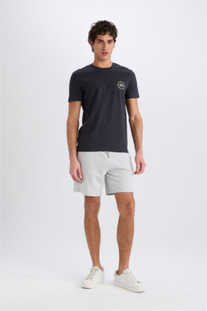 Regular Fit Straight Leg Basic Shorts