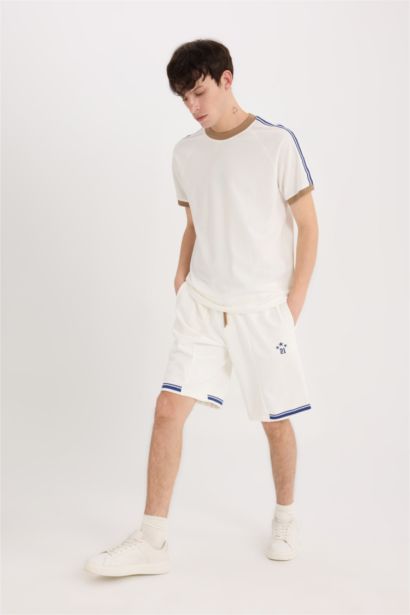 Regular Fit Regular Leg Shorts