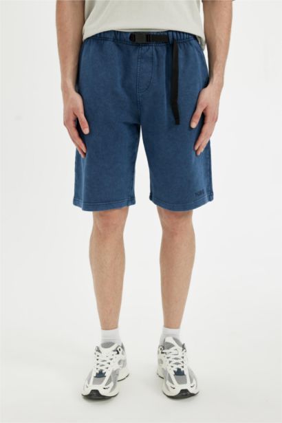 Oversize Fit Regular Hem Shorts