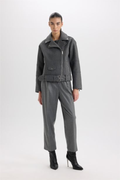 Regular Fit Collar Pocket Belted Zippered Short Cachet Jacket